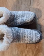 Chaussons h&m 18-19