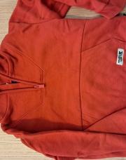 Pull rouge zippé 5a