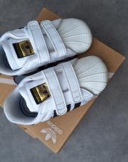 Adidas scratchs 