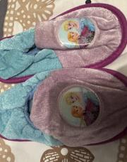 Chaussons/Pantoufles La Reine des neiges - Pointure 28/29
