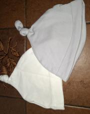 Lot de 2 bonnets blanc et gris 
