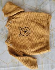 Pull moutarde Winnie l'ourson ; Disney baby ; T.68