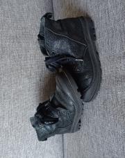 Bottines noires p27