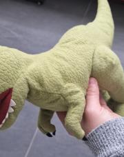 Peluche dinosaure vert
