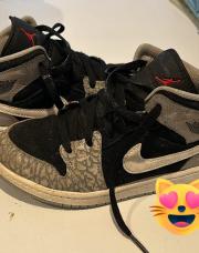 Nike Jordan pointure 34 