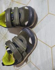 Baskets vertes T.20 Geox