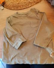 Pull vert kaki kiabi 9 mois