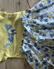 Ensemble jupe en fleur t shirt jaune 