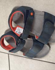Sandale orange bleu pointure 24 