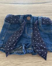 Short en jeans avec ceinture Kiabi taille 3 mois 
