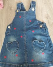 Robe en jeans avec coeurs taille 74cm (C&A)
