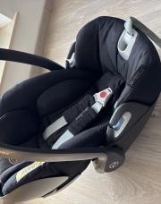 Cybex Cloud Z i-size / Deep Black-Black 