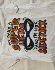 T-shirt Dad Super hero - T. 5/6 ans