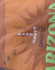 T shirt neuf 8ans orange 