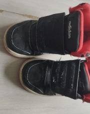 Baskets Adidas 25