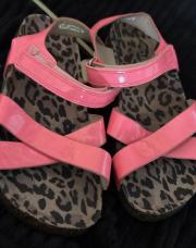 Sandales pointure 30 rose fluo