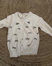 Superbe gilet beige oiseau 6-8 ans