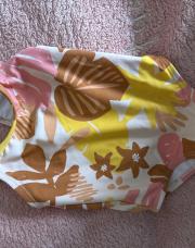 Maillot fleuris rose/saumon 9mois