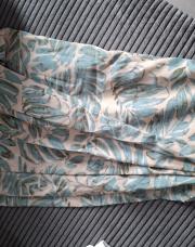 Pantalon beige et bleu grossesse