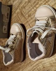 Chaussures roses P22