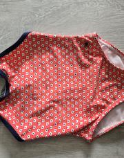 Maillot 2 ans rouge fleuri