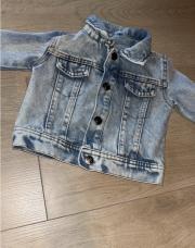 Veste en jeans neuve jamais portée taille 68 