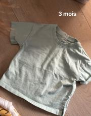 T shirt vert 3 mois jamais portée 