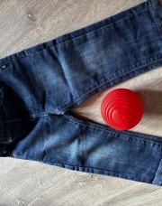 Jeans taille 18 mois