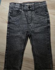 Pantalon taille 9-12 M