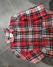 Chemise rouge à carreaux