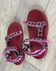 Sandales rouge TEVA 26