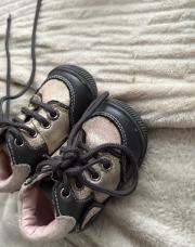 18 chaussures de marches 