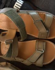 Sandale cuir T 32 
