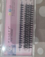 Faux cils