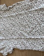 T-shirt blanc à petites fleurs Kiabi 24 mois 