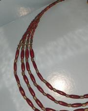 Collier bordeau