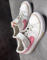 Nike rose blanche P27,5
