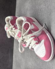 Nike dunk low fuschia P28,5