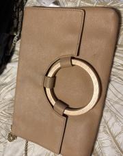 Sac beige rond bois 