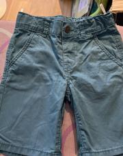 Short vert, C&A, 4ans