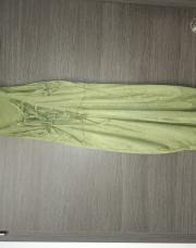 Robe T . S velours vert ouverture arrière 