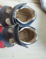 Sandales kickers