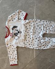 Pyjama dalmatien neuf fin 12 mois 