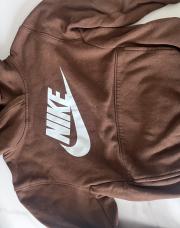 Pull Nike 5-6 ans 