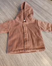 Gilet boutonné marron naissance 