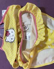Maillot jaune hello Kitty 6/8 ans 