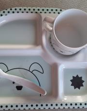 Ensemble assiette + cuillère + tasse