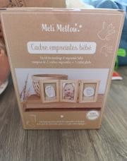 Cadre d'empreintes bébé neuf