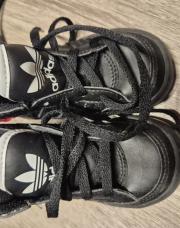 Basket Adidas pointure 20