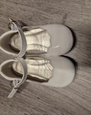 Ballerine Obaibi blanche pointure 21